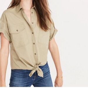 Madewell embroidered casual Khaki button down size Small